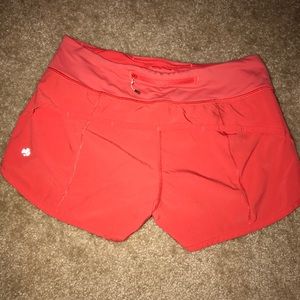 GUC Lululemon Red Speed Short Size 4